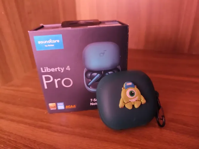 Fone de Ouvido Anker Soundcore Liberty 4 Pro - Novo / Impecável