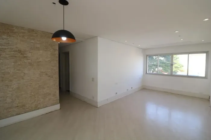 Apartamento para alugar com 82m², 2 quartos e 1 vaga