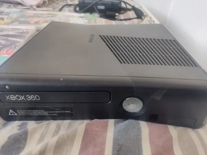 Xbox 360 ----- R$400,00