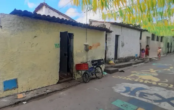 Oportunidade! Vila com 12 casinhas.