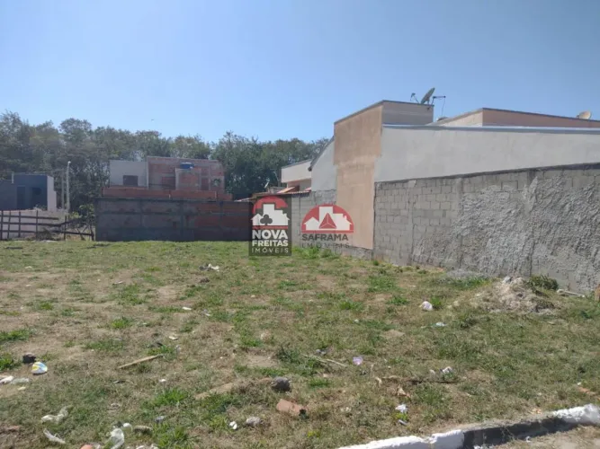Terreno Padrão em Pindamonhangaba