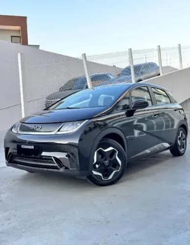 BYD Dolphin EV (Elétrico) 2025