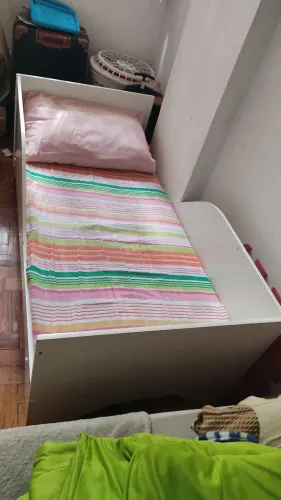 Mini Cama + colchão com capa