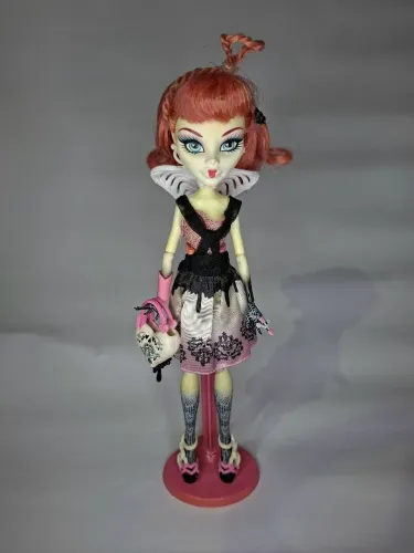 Boneca Monster High C.A. Cúpido Básica Original Mattel
