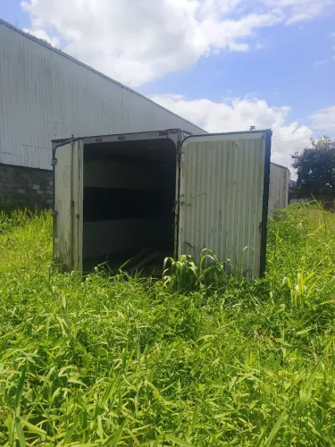 Camara fria de bau para reforma ou reaproveitar para almoxarifado 