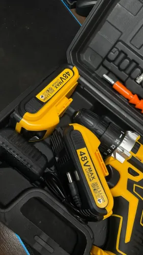 PARAFUSADEIRA 2 BATERIA EXTRA 48v + MALETA E ACESSÓRIOS DE BRINDE