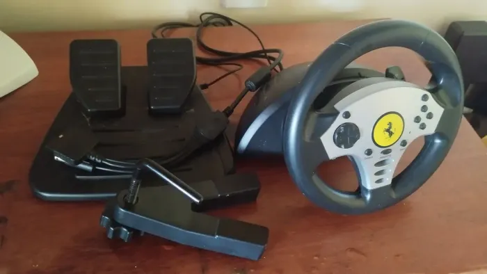 Thrustmaster Ferrari Universal Challenge RACING WHEEL - In Original Box - PS2 PC