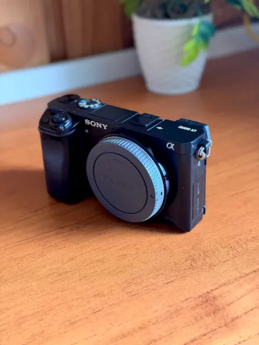 Sony A6000