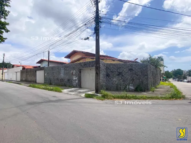 Casa de 246 m² no Eng. Luciano Cavalcante para alugar | Av. Rogaciano Leite