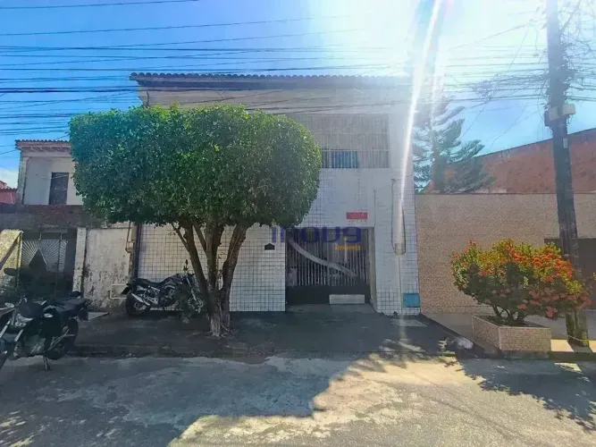 Casa com 4 dormitórios à venda por R$ 450.000,00 - Quintino Cunha - Fortaleza/CE
