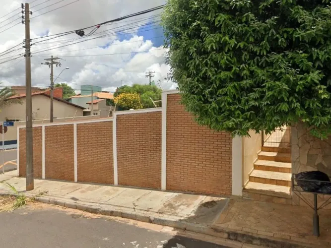 Casa 88 m² - Jardim Silva Melo - Olímpia - SP