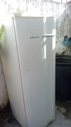 Freezer Electrolux - ler a descrição