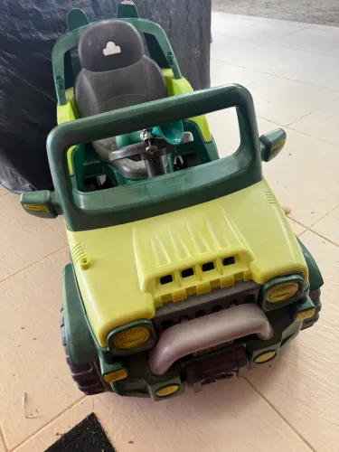 Carrinho jipe