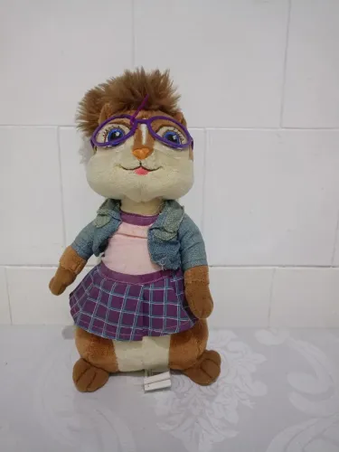 Boneca de Pelúcia Jeanette De Alvin E Os Esquilos