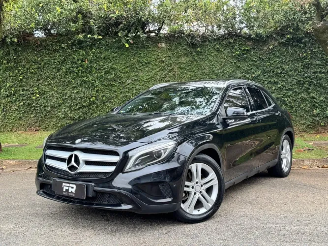 Mercedes-Benz GLA 250 Sport 2.0 TB 16V 4X2 211cv Aut. 2015