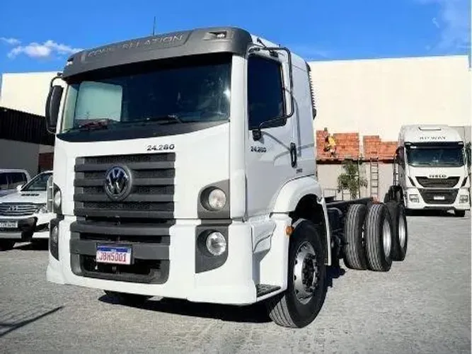 VOLKSWAGEN 24.280 CRM 6X2 2023
