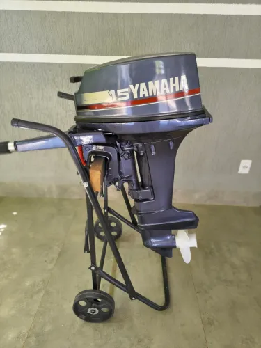 Motor de popa Yamaha 15 HP