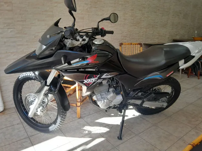 Xre 300 em perfeito estado.