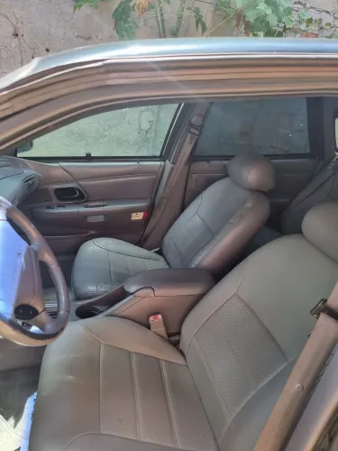 Ford Taurus LX SW 3.0 V6 24V 1995