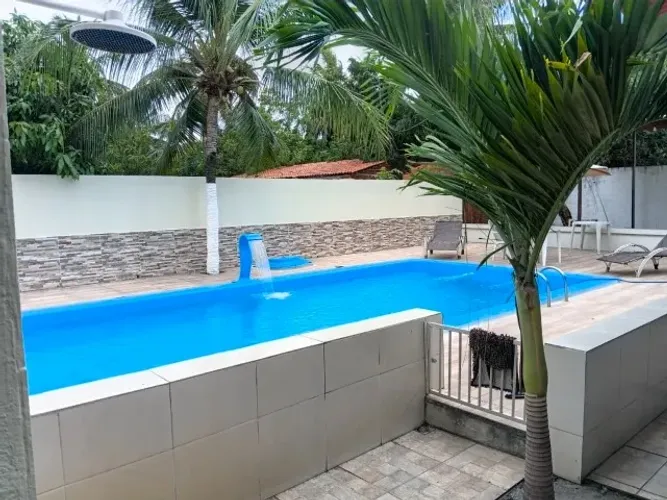 Casa de praia Aquiraz fds 4suítes 6 banheiros com piscina deck varanda estacionamento, etc