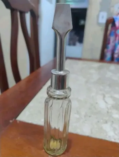Frascos de perfume antigo Avon vazio