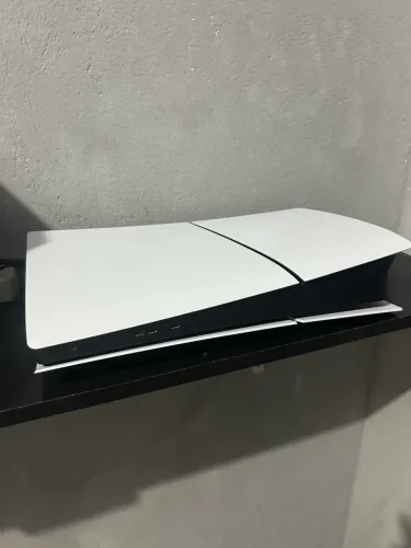 PS5 Slim 825gb