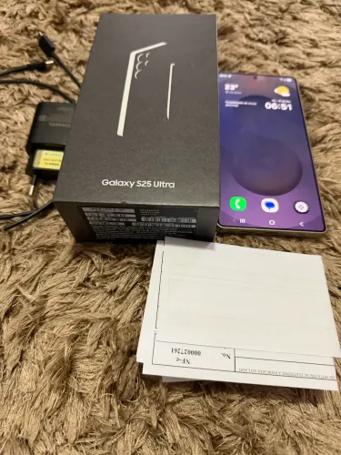 Vendo S25 Ultra + Galaxy Watch7 LTE + Fone Buds 3