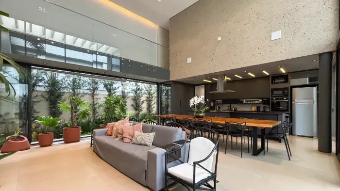 Ótima casa no Condomínio Cyrela Ipês com 318 m² de construção e varanda gourmet