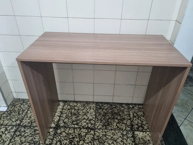 Vendo mesa pra computador