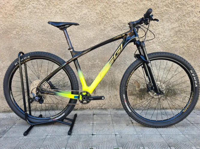 Bicicleta OGGI AGILE SPORT CARBON TAMANHO 19