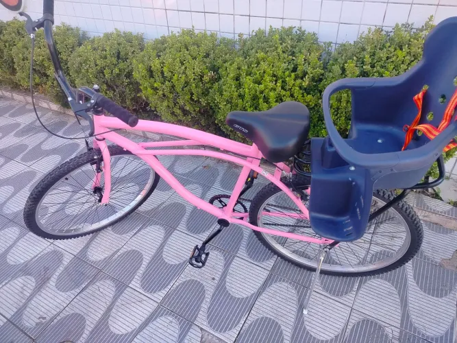Bicicleta com cadeirinha