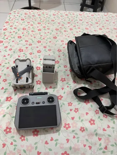 Drone dji Mini 4 pro combo fly more