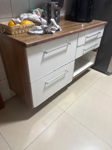 Doação móvel da cozinha
