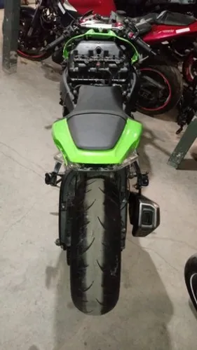 Sucata para retirada de peças Kawasaki Zx10 2012