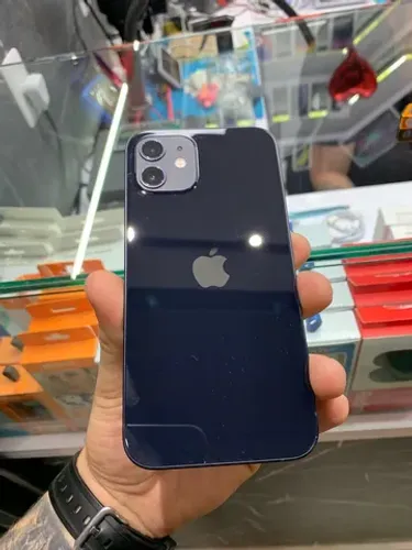iPhone 12
