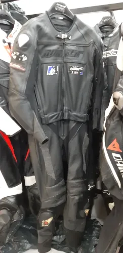 Macacao Joe rocket 52 eur super novo 