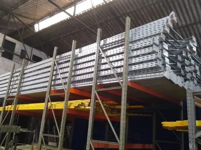 Lote de porta palete usado bom estado