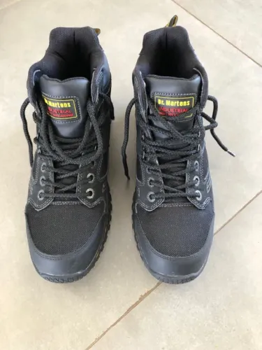 Dr. Martens Botas de Caminhada/Trabalho da Inglaterra. Alta Qualidade.