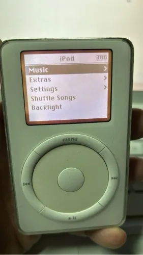 iPod Clássico - 2ª geração - Raríssimo