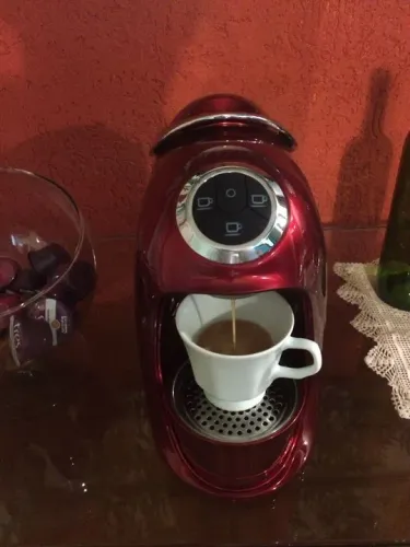 Cafeteira 3 corações vermelha NOVINHA 110V