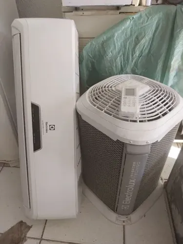 SPLIT 12mil btus Inverter 