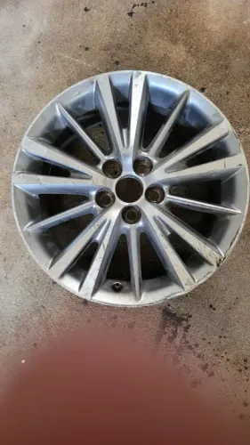 Roda corolla 2015 16 17