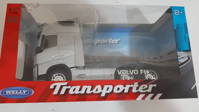Caminhão Volvo FH 1:32 Transporter - Welly
