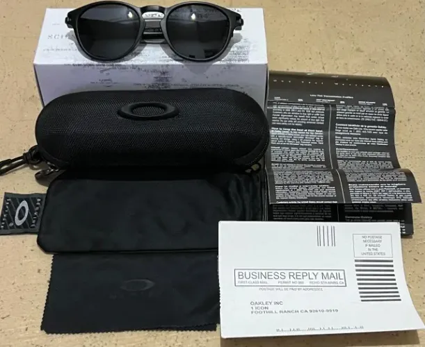 Óculos de Sol Oakley Latch Matte Black/Lente Black