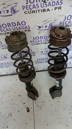Torre de amortecedor Uno 95. (150,00 Cada lado)