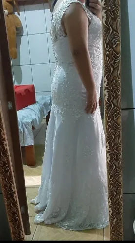 Vestido de noiva com véu, novo nunca usado