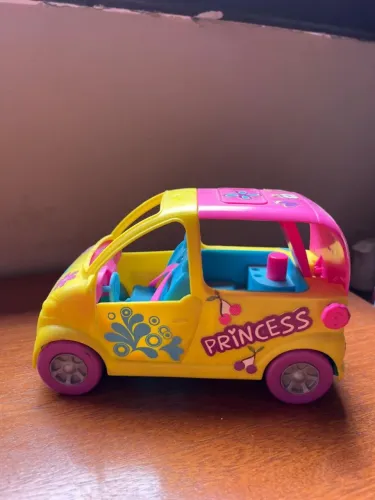 Carro da Polly pocket 