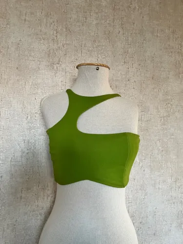 Top cropped verde