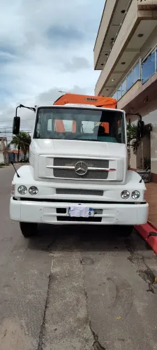 Caminhão MB 1218 MUNCK 20 TONELADAS 