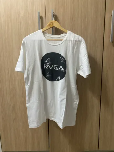 Camiseta Branca - RVCA - Tam G